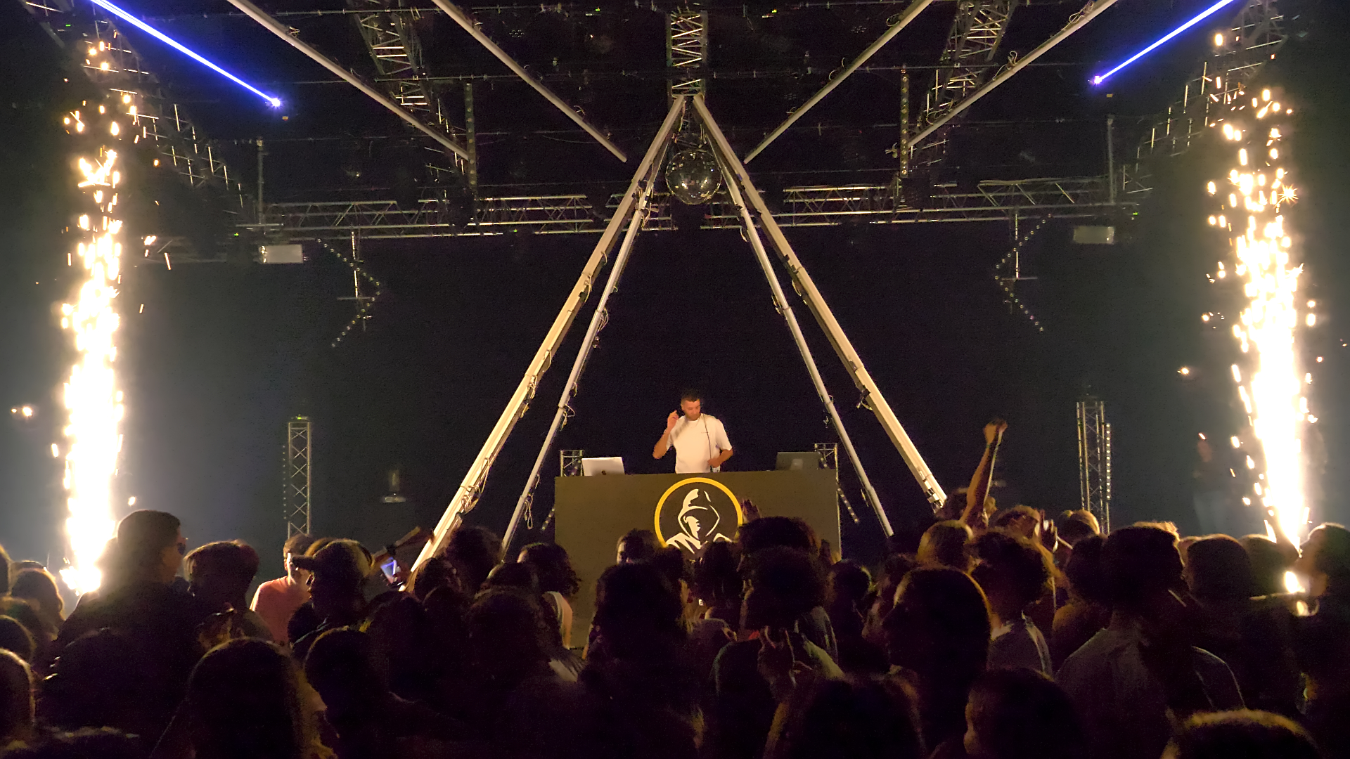 Anonymix #7